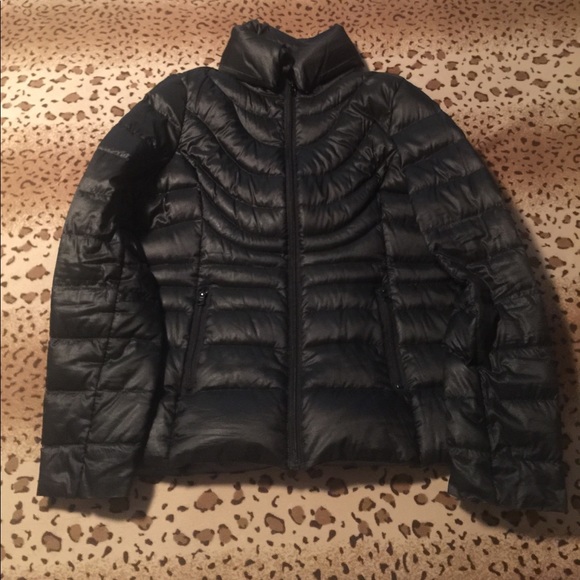 Coat - Picture 1 of 2